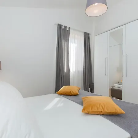 Agava Romantic Apartman *