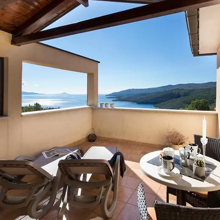 Agava Romantic Apartman Rabac